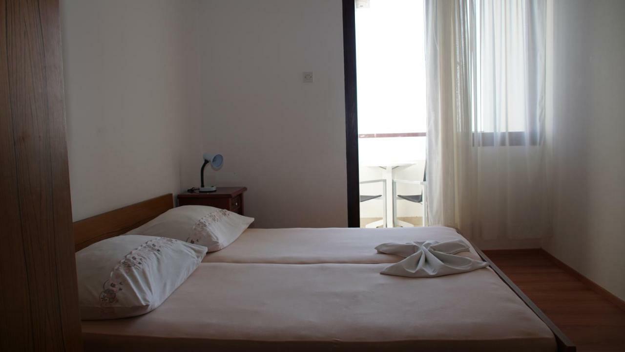 Apartmani Sipic , Bilo - Primosten Ngoại thất bức ảnh