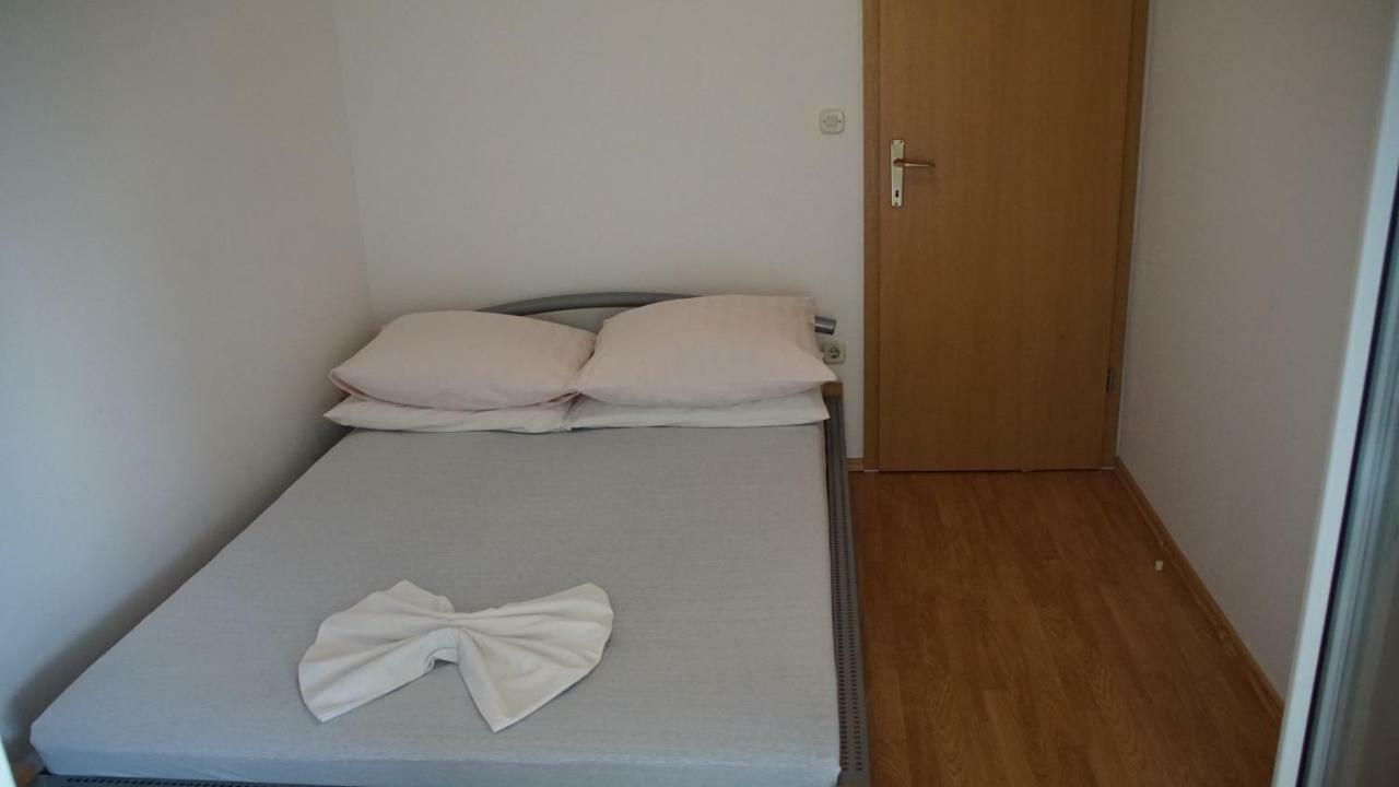 Apartmani Sipic , Bilo - Primosten Ngoại thất bức ảnh