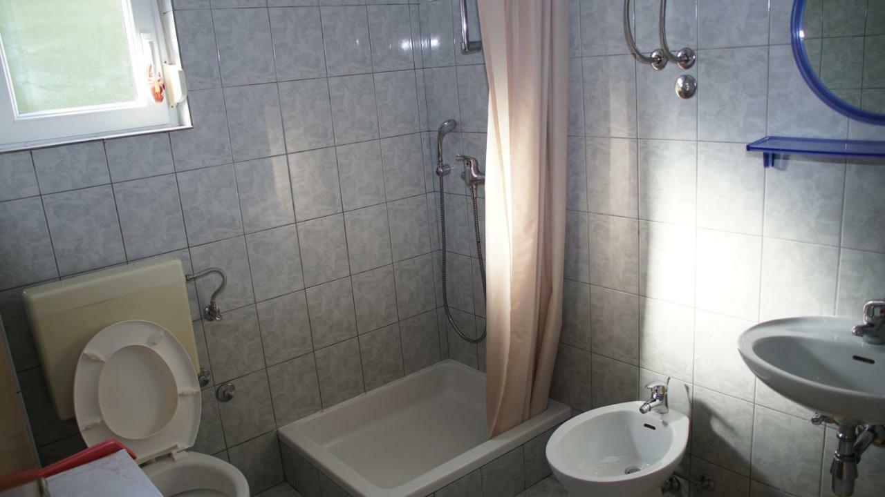 Apartmani Sipic , Bilo - Primosten Ngoại thất bức ảnh