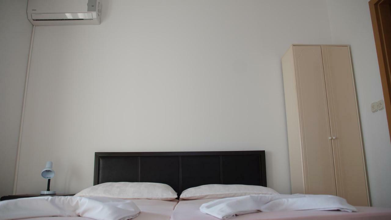 Apartmani Sipic , Bilo - Primosten Ngoại thất bức ảnh
